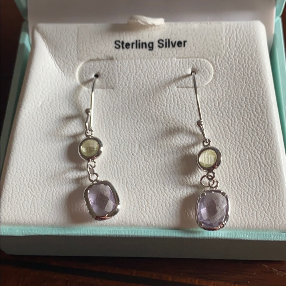 Earrings - Picture 4 of 4